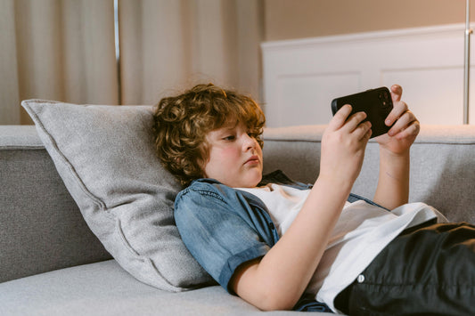 Montessori Toys vs Digital Games
